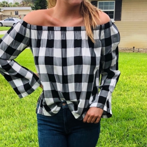Anthropologie Tops - Cloth and Stone black and white plaid off shoulder top size large